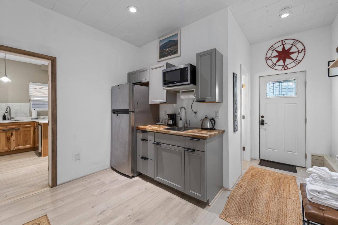 Modern Home &Cozy レークプラシッド エクステリア 写真