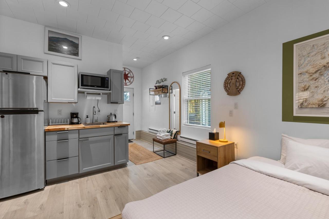 Modern Home &Cozy レークプラシッド エクステリア 写真